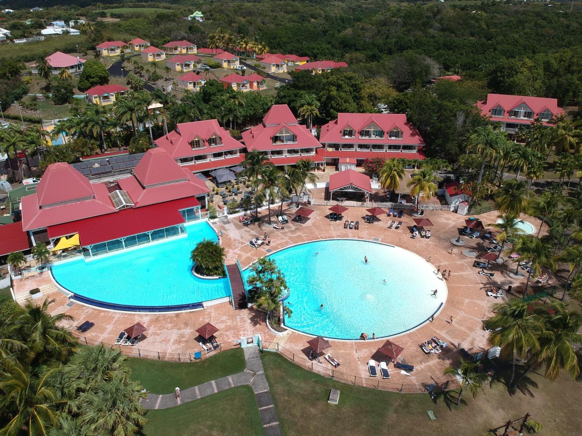 Appart T3 Village Vacances Sainte-Anne Courcelles エクステリア 写真